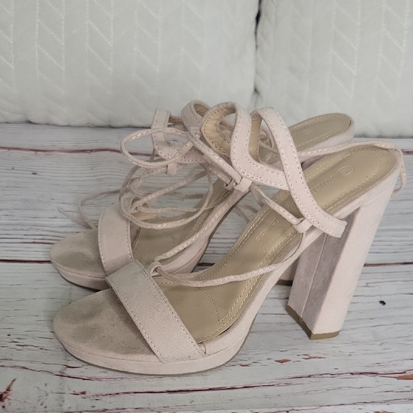 Wild Diva Shoes - WILD DIVA Beige Suede Platform Platform Sandals Size 7.5